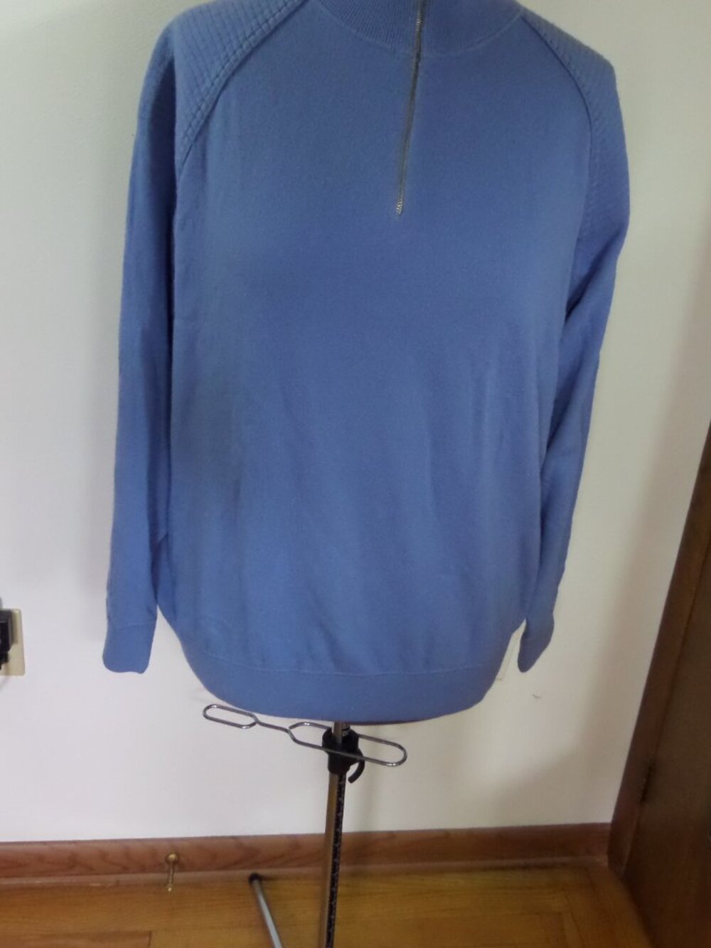 Belvedere Italy Mens Winter Light blue Color Merino Wool Mix Sweater Size XL